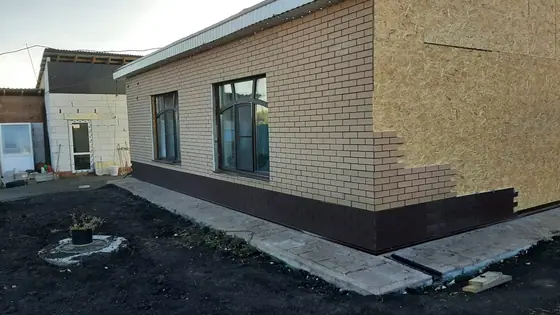 Фасад в похожем оттенке