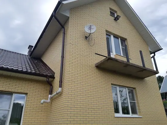 Фасад в похожем оттенке