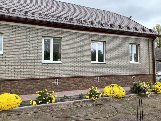 Фасад в похожем оттенке
