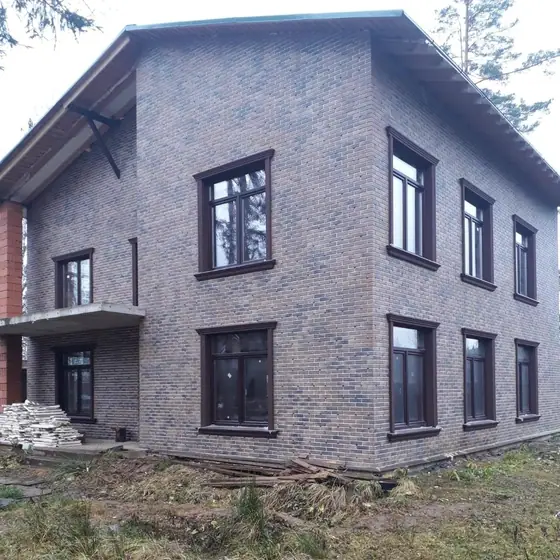 Фасад в похожем оттенке