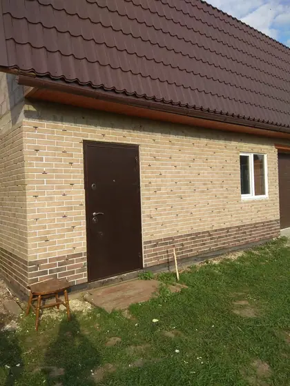 Фасад в похожем оттенке