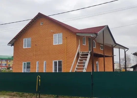 Фасад в похожем оттенке