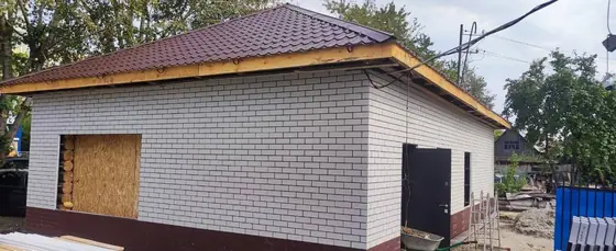 Фасад в похожем оттенке