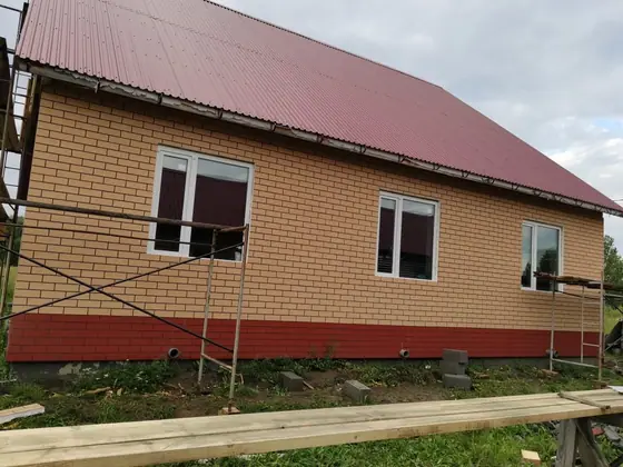 Фасад в похожем оттенке