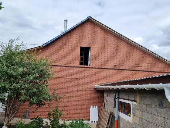 Фасад в похожем оттенке
