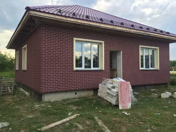 Фасад в похожем оттенке